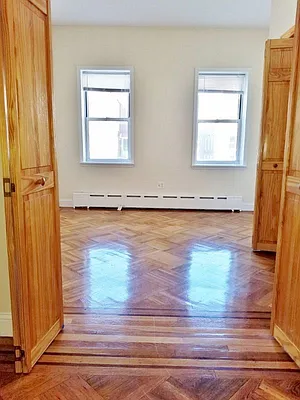 Rented by Azure Realty NY LLC | media 21