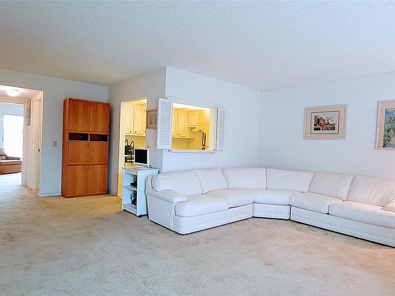 5th image of 160 Fanshaw D #160