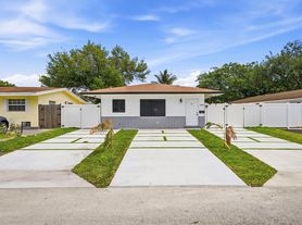 1320 SW 34th Ave, Fort Lauderdale, FL