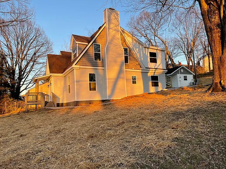 202 E Columbia Ave — Photo 19