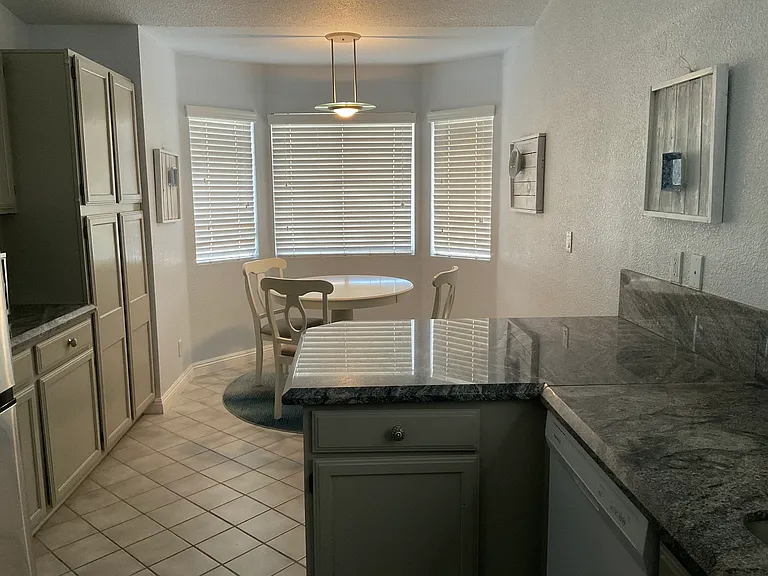 417 Cherry Meadows Ct — Photo 18