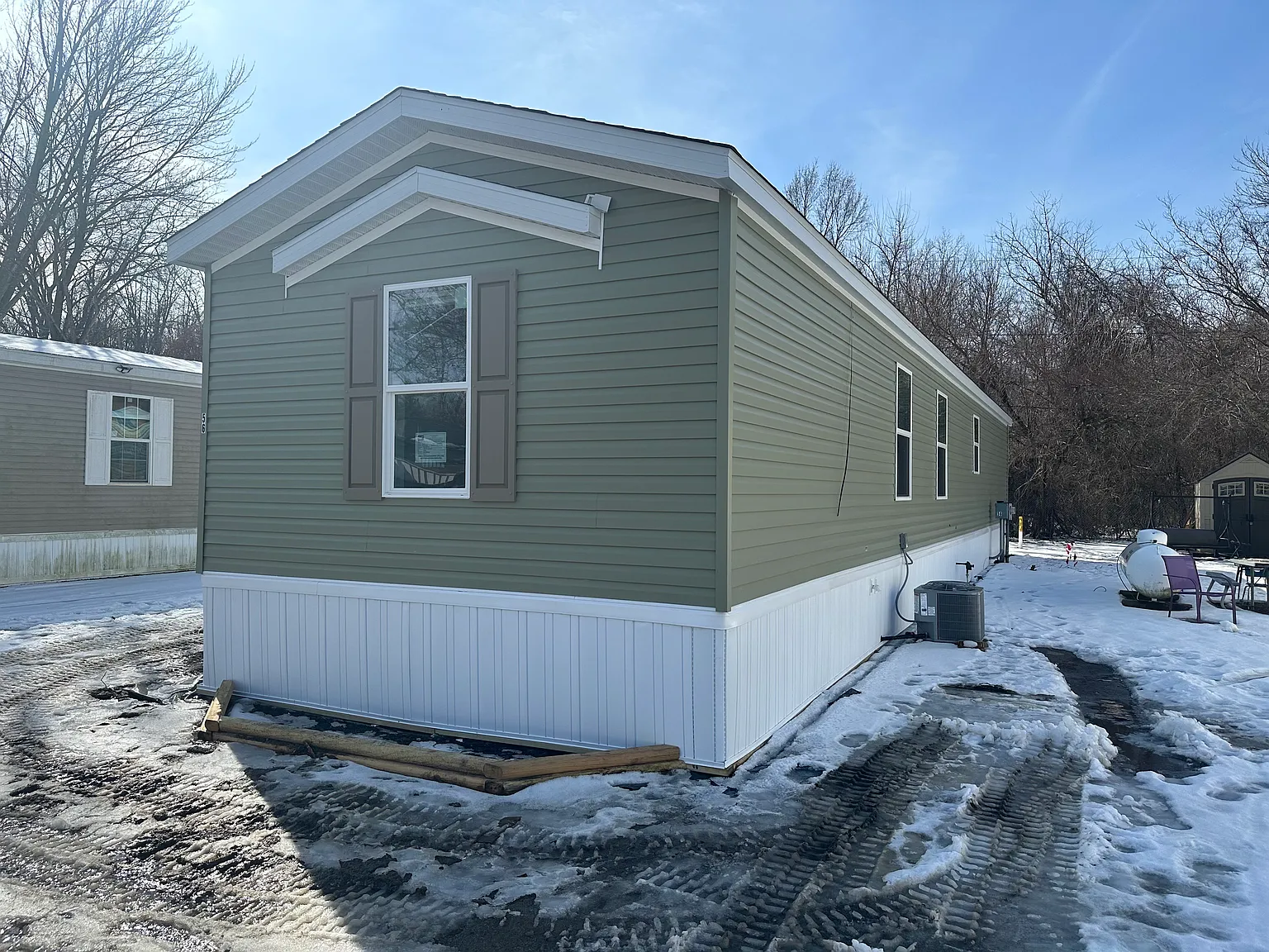 CLAYTON PULSE - 4 Months Rent-Free Offer Plan, Royal Village Manufactured Home Community photo 1