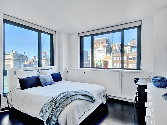 5th image of 1 Irving Pl