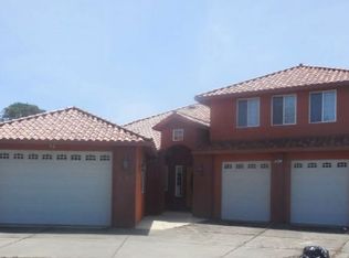 6851 Black Oak Dr, Ukiah, CA 95482