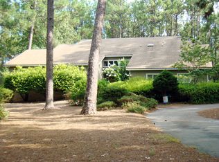 205 Ridgeview Rd, Southern Pines, NC 28387