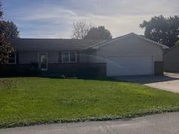 435 Indian Dr, Upper Sandusky, OH 43351