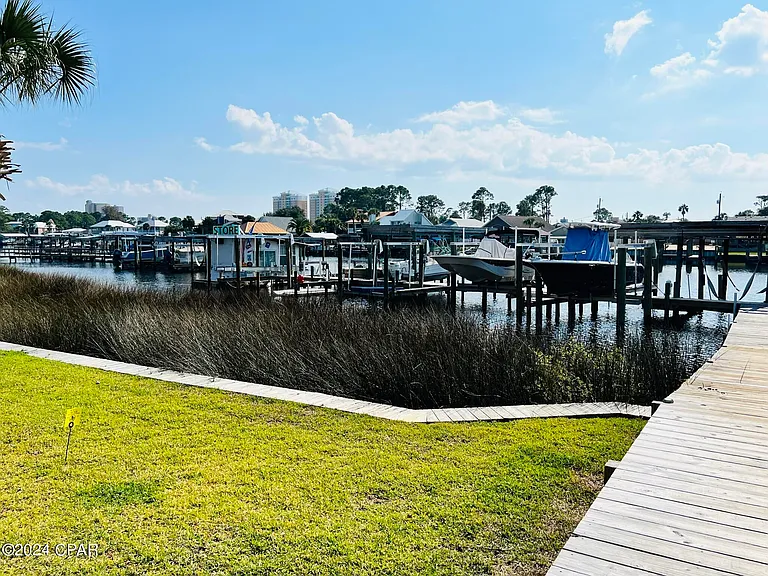 8623 N Lagoon Dr #B10 — Photo 24