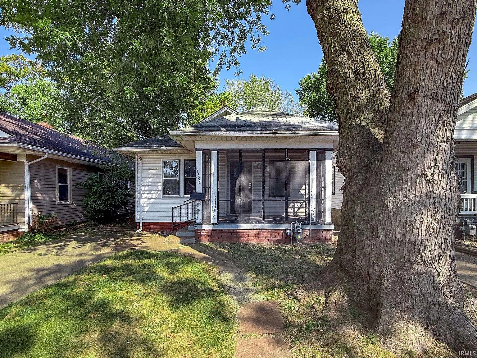 1554 S Linwood Ave photo 1