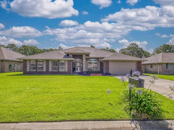 1804 Twin Pine Blvd, Gulf Breeze, FL 32563