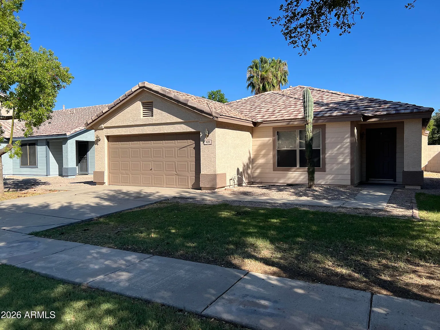 3 bed, 2.0 bath, 1579 sqft, $2,200 — Photo 2