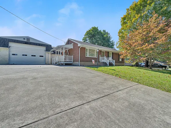 111 Texas Hollow Rd, Salem, VA 24153