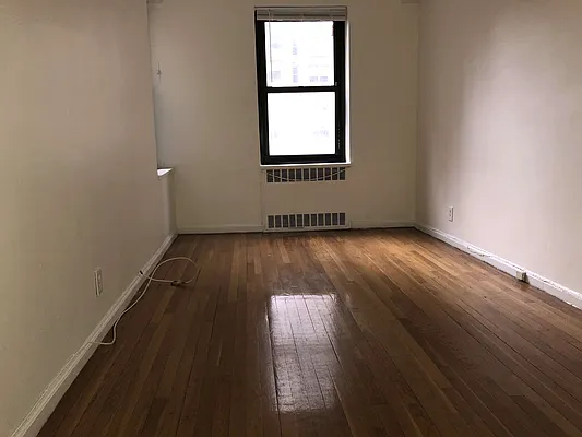 Rented by Meraki Realty LLC | media 18