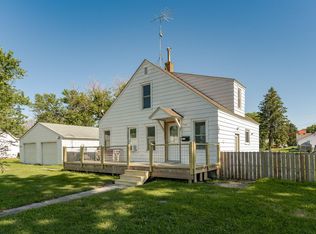 106 SW Commerce St, Adams, MN 55909