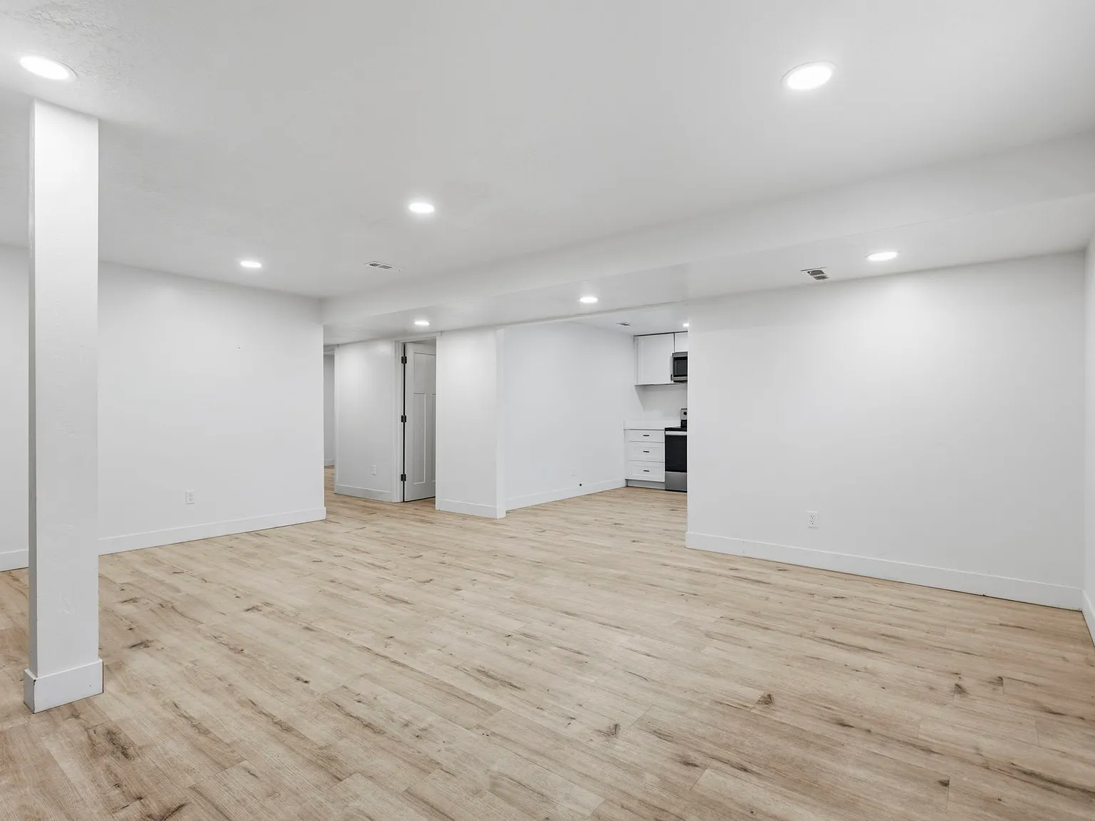 2 bed, 1450 sqft, $1,700 — Photo 4