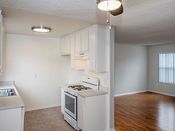 4th image of 735 E Palmer Ave APT 210
