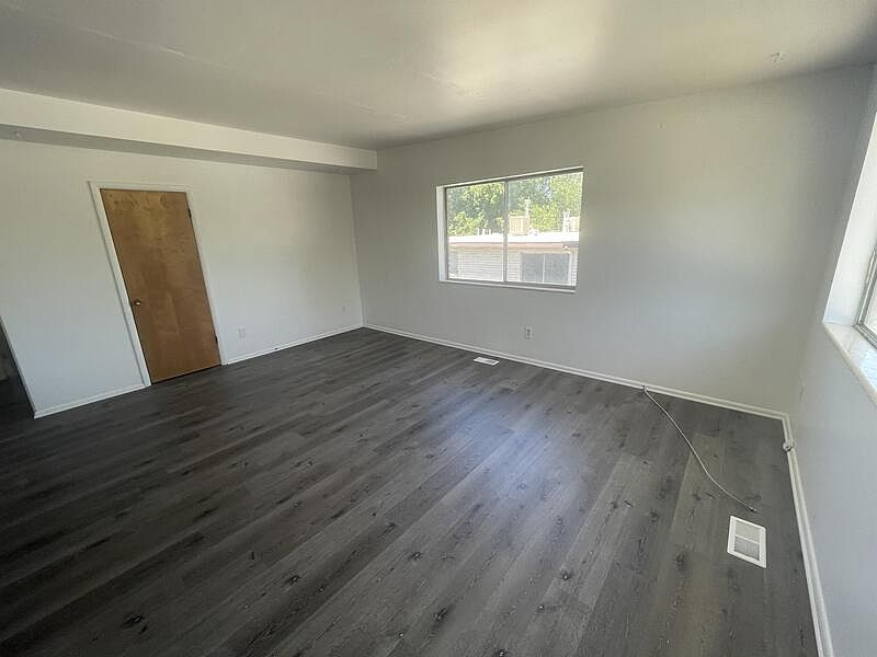 1st image of 2640 S Windsor Cir #4