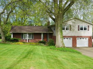 1524 Isler Cir NW, Cir, OH 44708