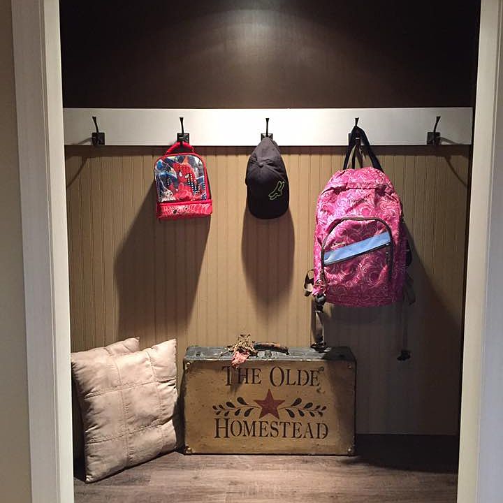 Mud/Coat room