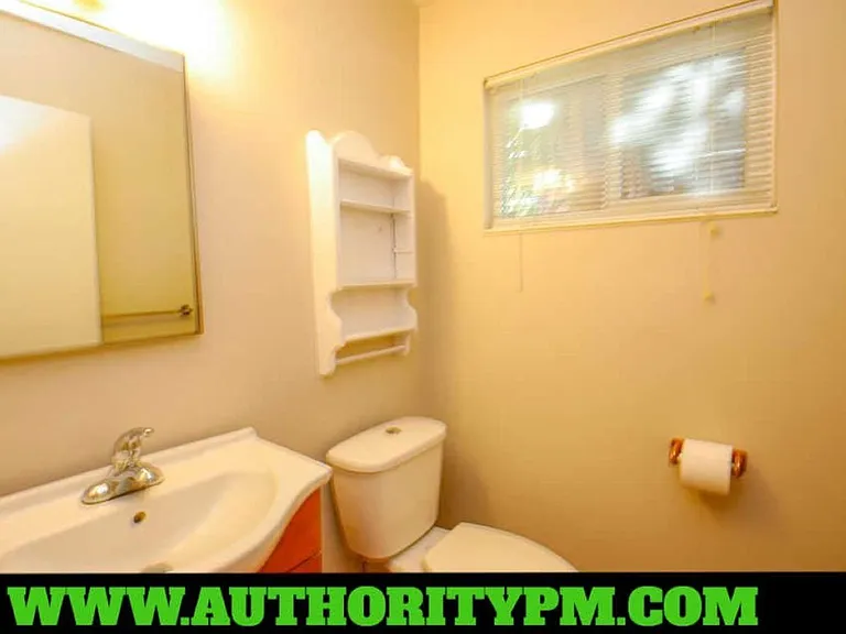 2129 Comet St — Photo 11