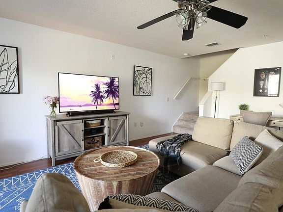 2nd image of 850 S Tamiami Trl APT 824