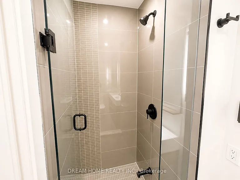 127 Broadway Ave #210 — Photo 12