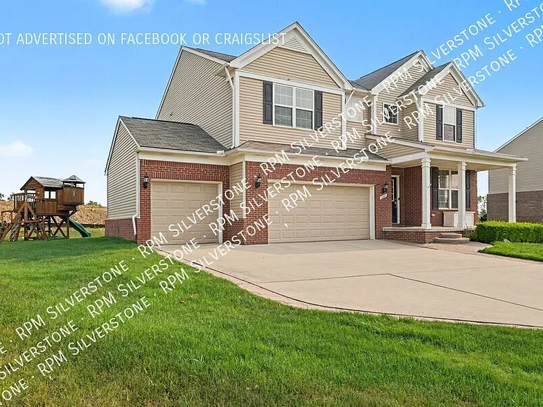 1235 Ardmore Ct — Photo 2