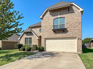 5859 Foxglove Ln, Dallas, TX 75249