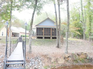 8 Marynell Ln, Phenix City, AL 36869