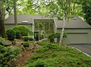 11 High Meadows Rd, Mount Kisco, NY 10549