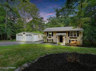 262 Five Springs Rd, Stroudsburg, PA 18360
