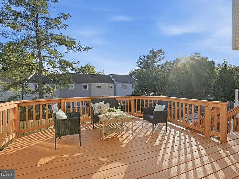 7619 Nutwood Ct — Photo 21
