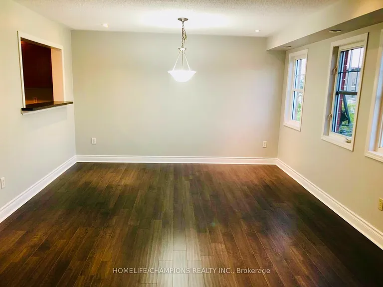 8840 Sheppard Ave E — Photo 6