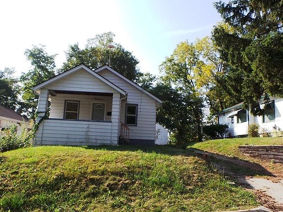 2nd image of 817 W Washington St
