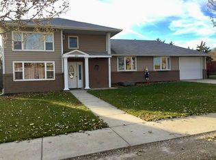405 Jackson Ave, Murdo, SD 57559
