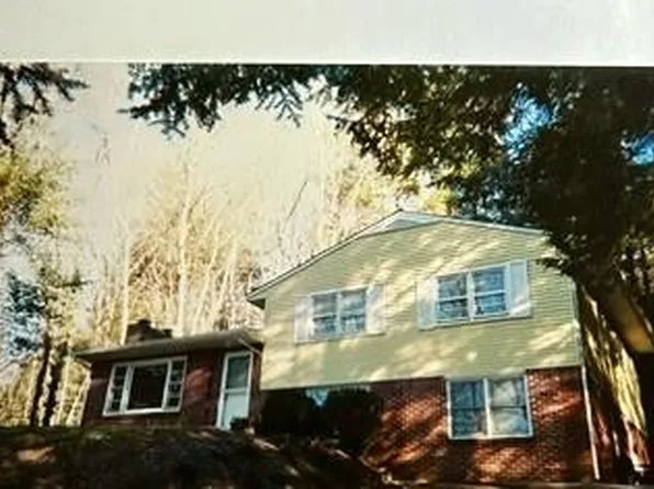 47 Legacy Ln, Cullowhee, NC 28723