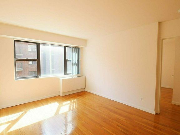 2nd image of 225 E 85th St APT 506