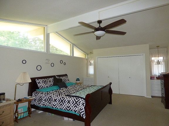 5th image of 2112 W Sun Valley Pkwy