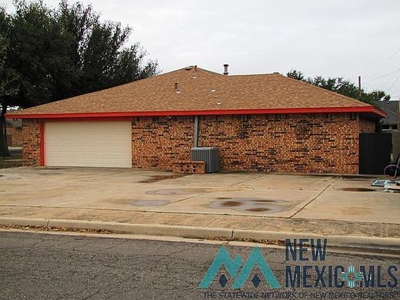2nd image of 2821 N Acoma Dr