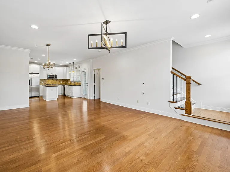 2110 Acklen Ave #101 — Photo 17