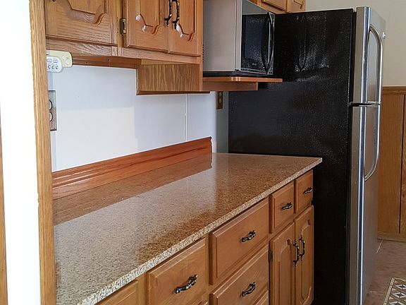 4th image of 1413 Lakewood Dr