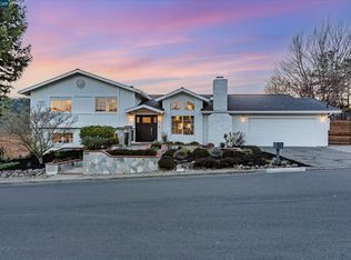 88 Shuey Dr, Moraga, CA 94556