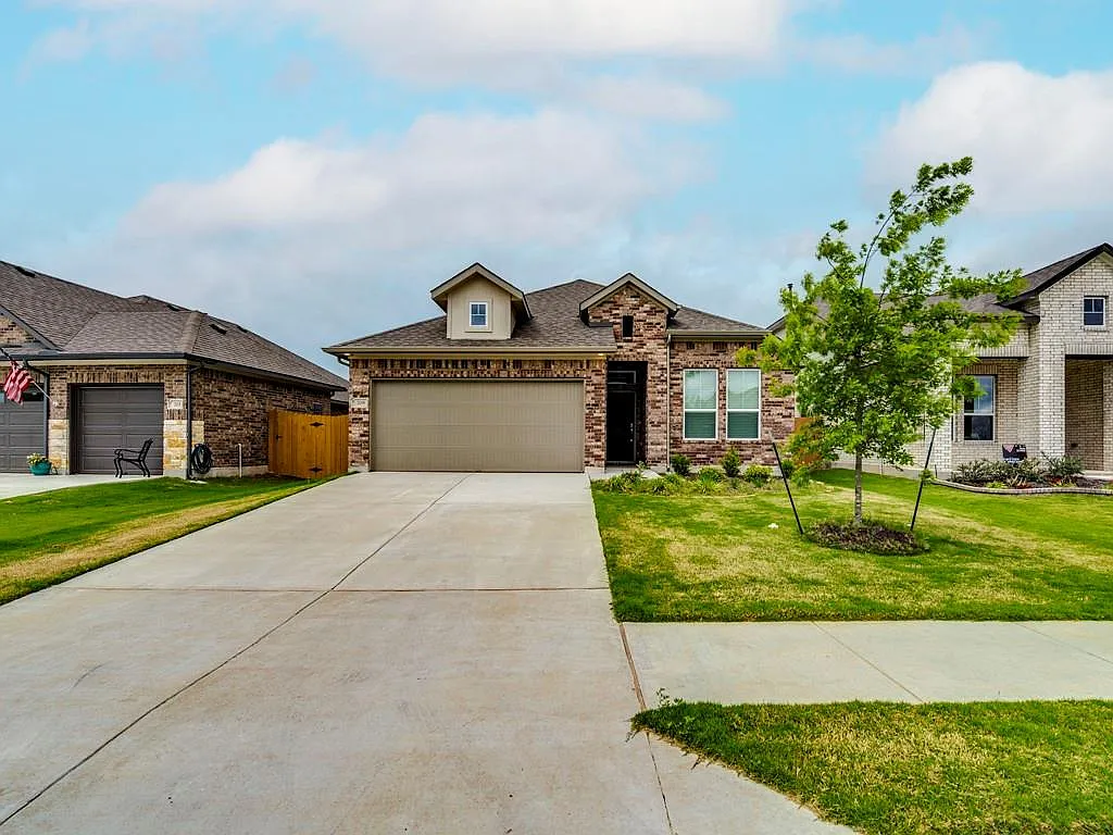 Building Photo - 709 Bridle Creek Dr
