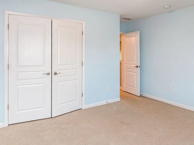 5818 Glenmore Garden Dr — Photo 21