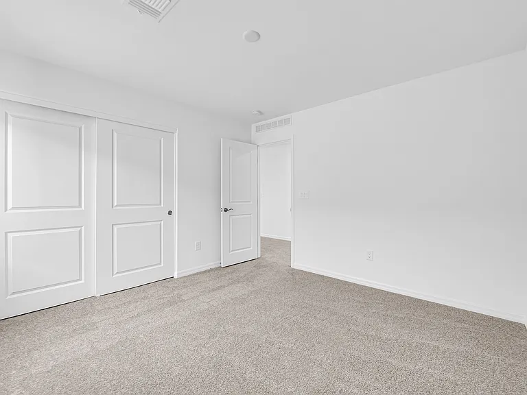 10462 Emerald Rye St — Photo 5