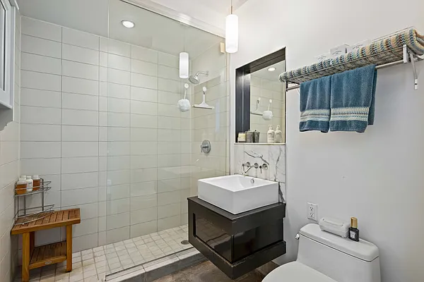 Sold by Compass | media 8