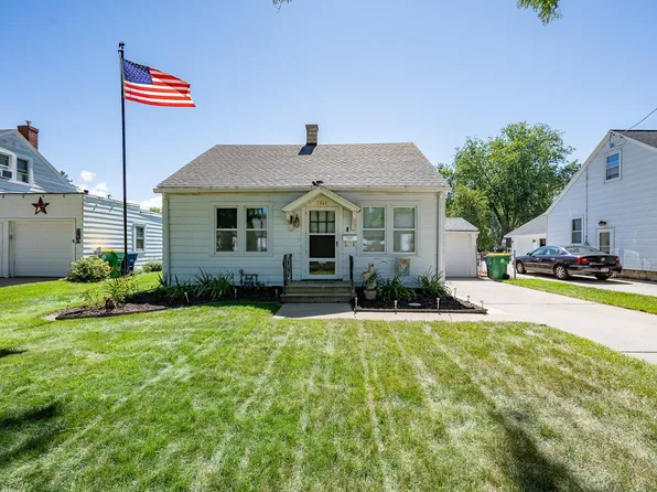 1946 Farlin Ave, Green Bay, WI 54302