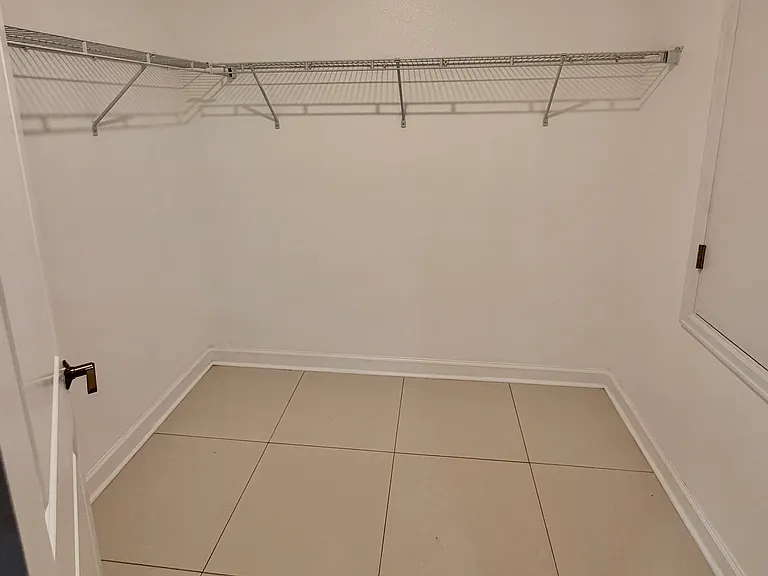 828 Gisele Ct — Photo 9