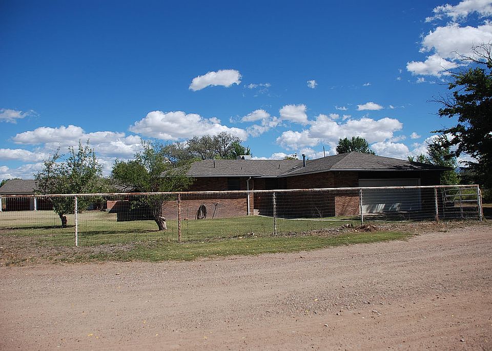 1st image of 19 Lemons Dr