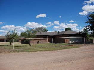 19 Lemons Dr, Los Lunas, NM 87031