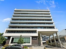 591 Sheppard Ave E